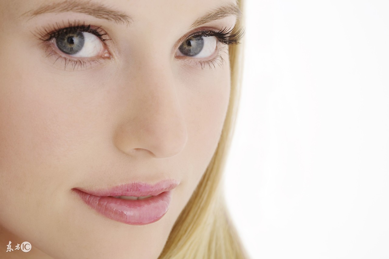 眼白为什么不白了?是怎么造成的?