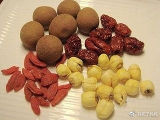 这几样东西正在悄悄危害宝宝健康,什么东西千万不能被孩子误食