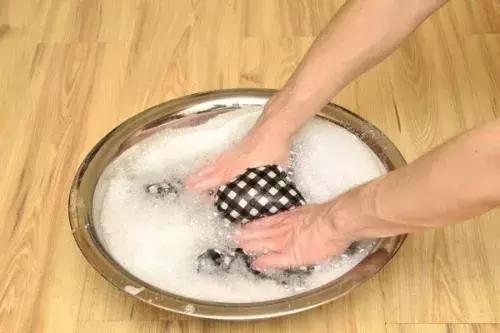 洗衣液用多了对皮肤有害吗,洗衣液用多了会身体痒吗