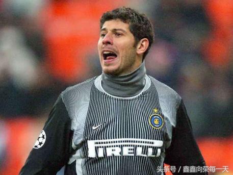 世界上十大排名足球门将,足坛退役十大门将