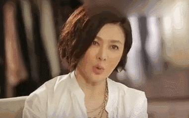 胶囊药片卡喉咙,胶囊里面的药粉结块了还能吃吗