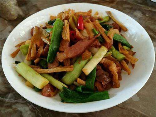 蒜苗怎么做最好吃,蒜苗怎样腌才好吃