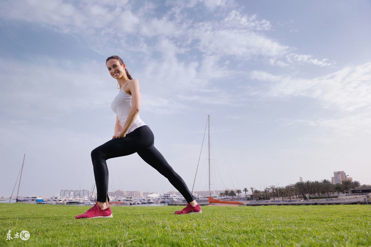 跑步中突然出现侧腹痛该怎么办？