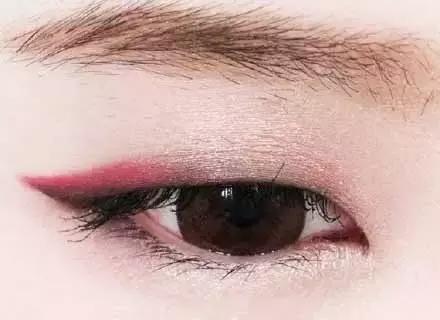 单眼皮厚眼皮推荐的眼影,适合单眼皮的大牌眼影