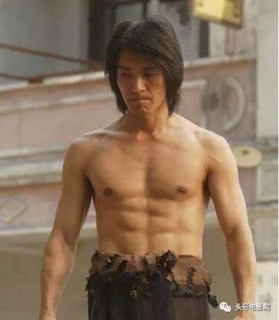 从星仔到星爷从青涩到沧桑,从星仔到星爷从跑龙套到大导演