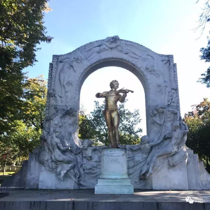 真人体验｜茜茜公主光顾的皇室*用御**咖啡厅，有哪些甜品值得期待？