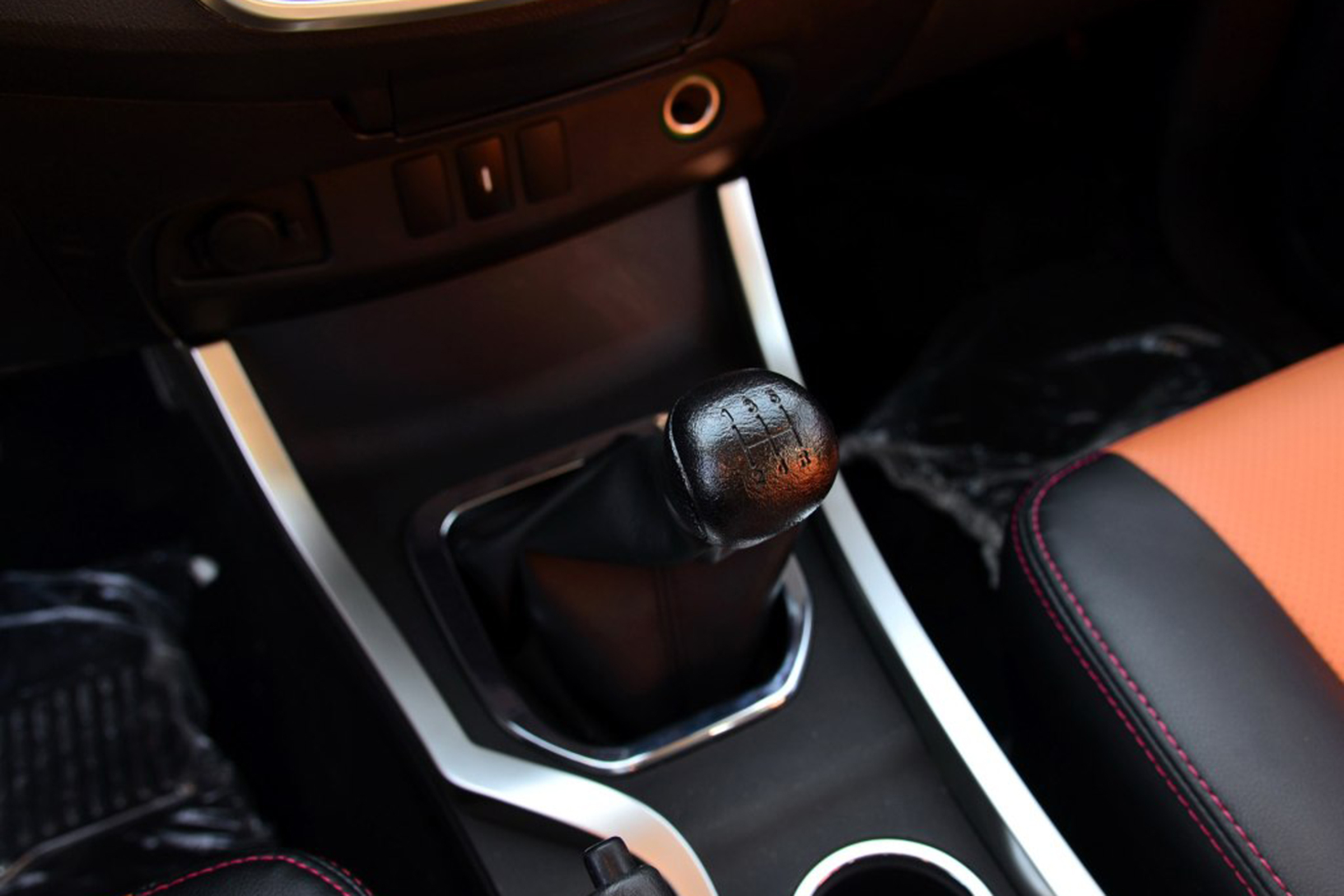 黄海n1s柴油试驾,黄海n1s2.4t真实油耗多少