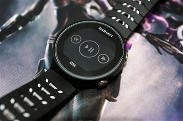 智能手表佳明forerunner30,佳明forerunner235l智能运动手表