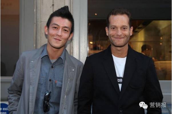 1件T恤卖上千元美金抢购现场需警察维持秩序，Supreme为什么这么牛！