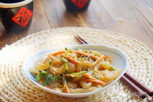 12个月宝宝辅食胡萝卜,12个月宝宝辅食和奶怎么安排