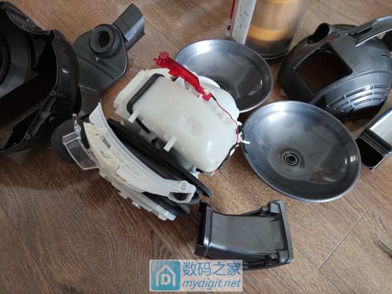 戴森dc有线吸尘器拆解,戴森吸尘器拆解详解
