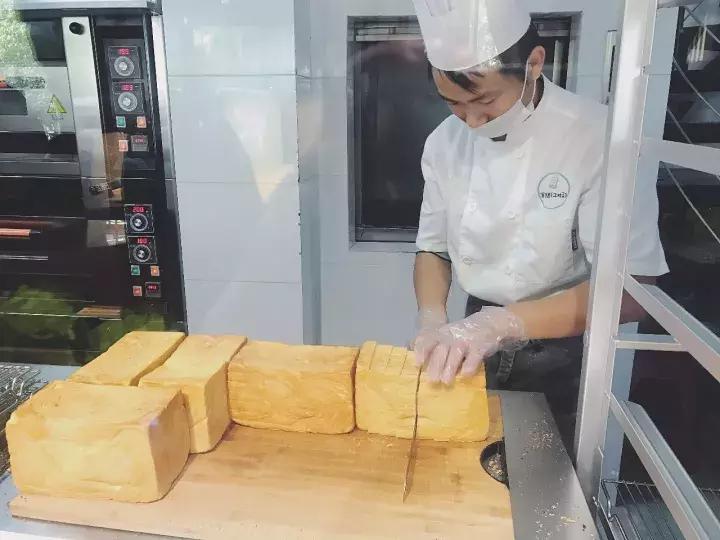 风靡全国的爸爸糖手工吐司来啦,爸爸糖吐司和传统吐司区别