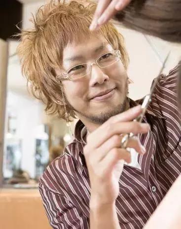 麦当劳改名叫金拱门了为什么,麦当劳金拱门店改名