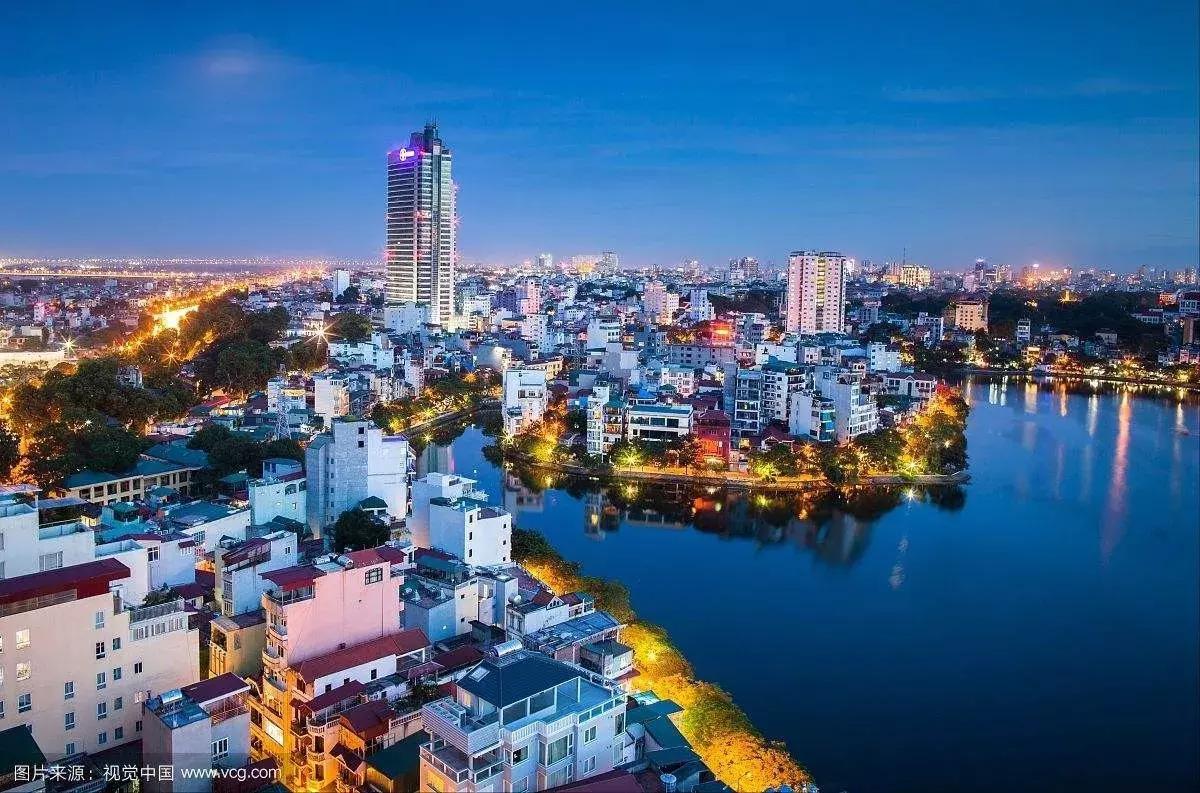 机票价格大跳水最低到0.7折啥情况,机票最低240元