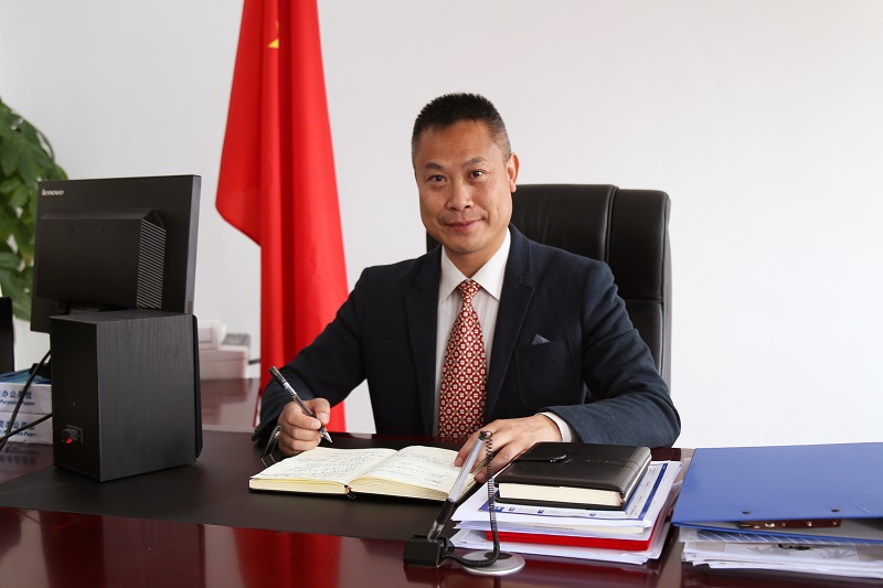 学校运动会第一名是谁,运动会第一名学生表演