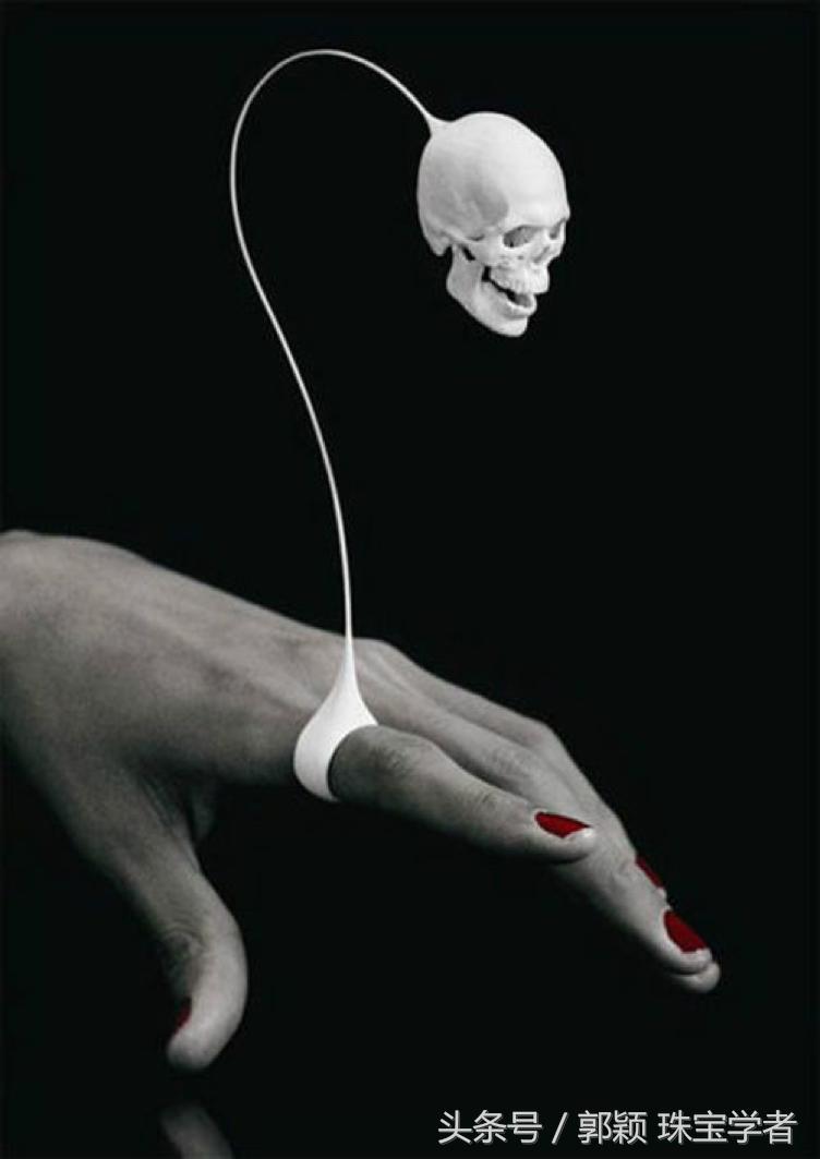 PartyQueen必不可少的“它”