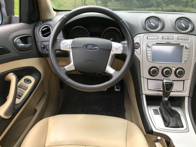 四万买福特福克斯,四万多块钱的蒙迪欧2.0