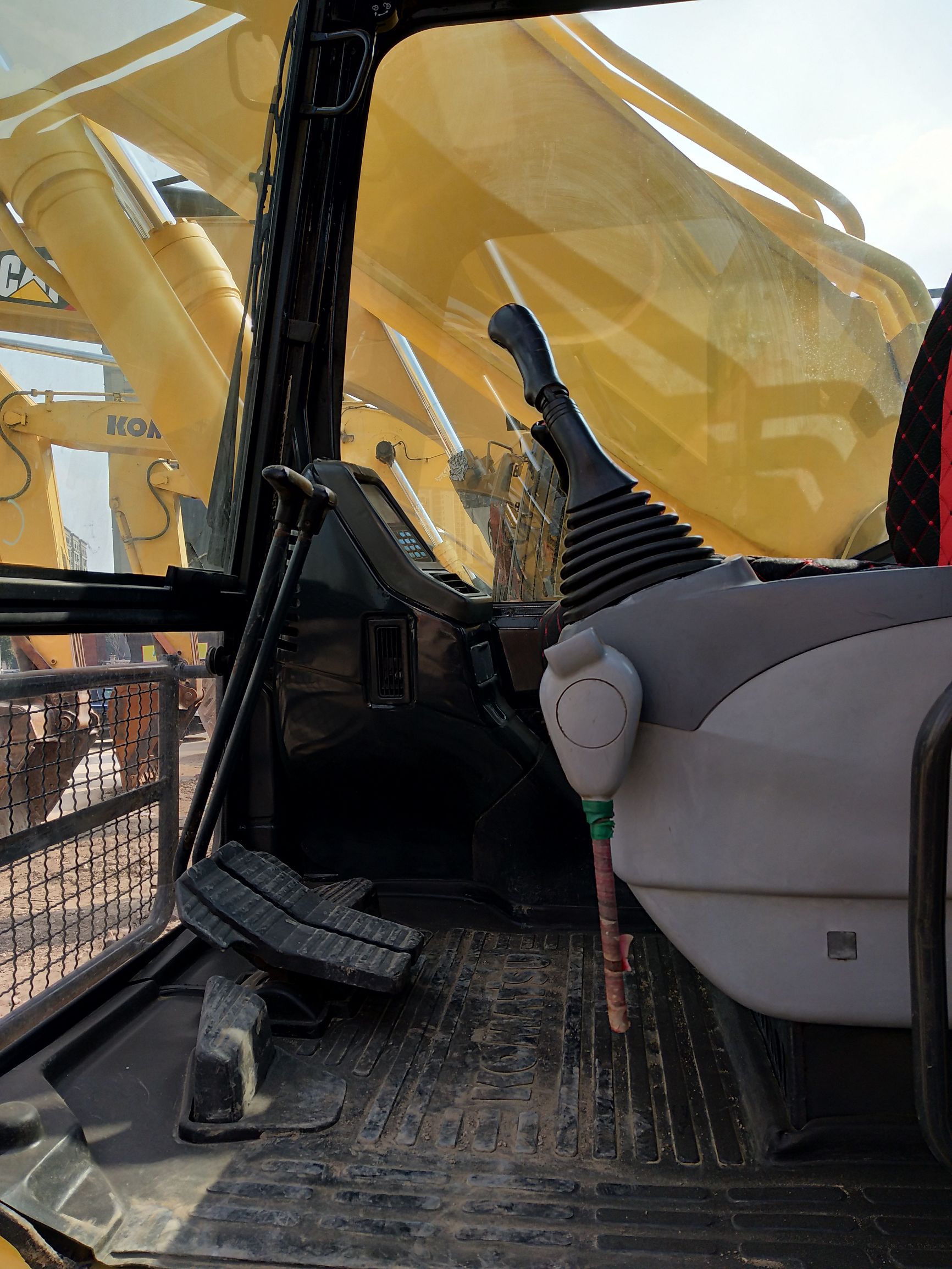 最便宜的小松360需要多少钱,10年小松360和12年小松360区别