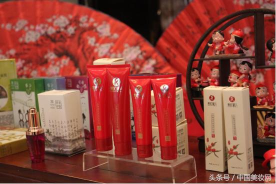 景德镇青花瓷器品牌前十名,景德镇瓷器套装