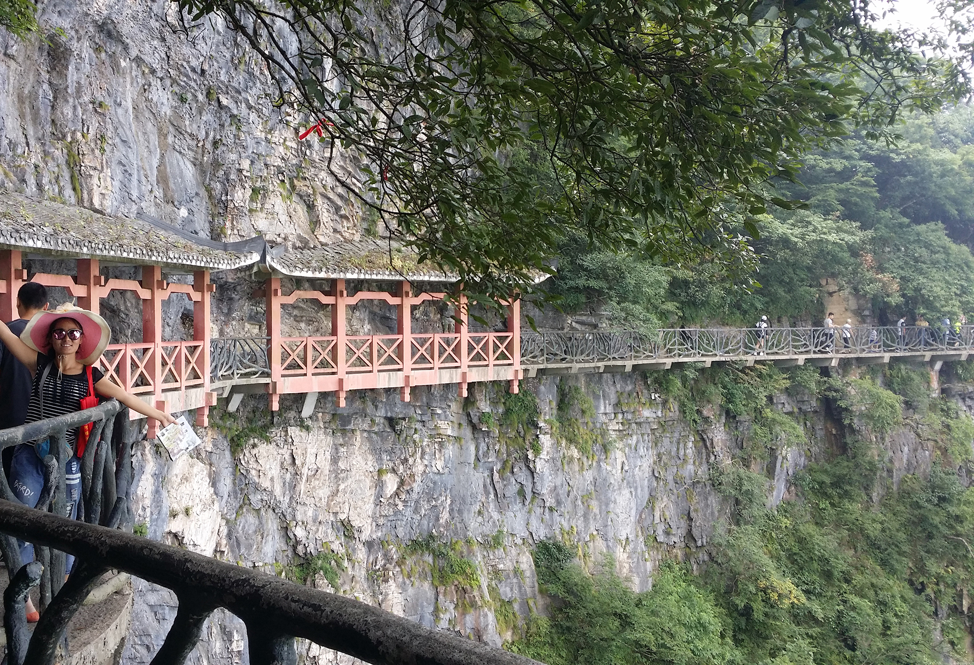 张家界天门山玻璃栈道1日游览,张家界天门山玻璃栈道三日游攻略