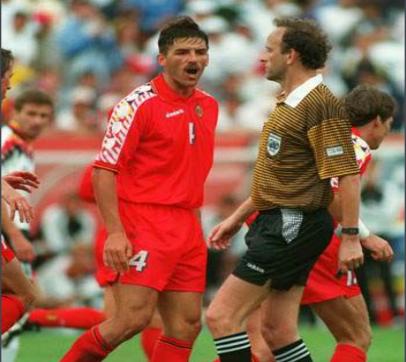 世界杯著名黑哨,世界杯最佳进球马拉多纳贝利