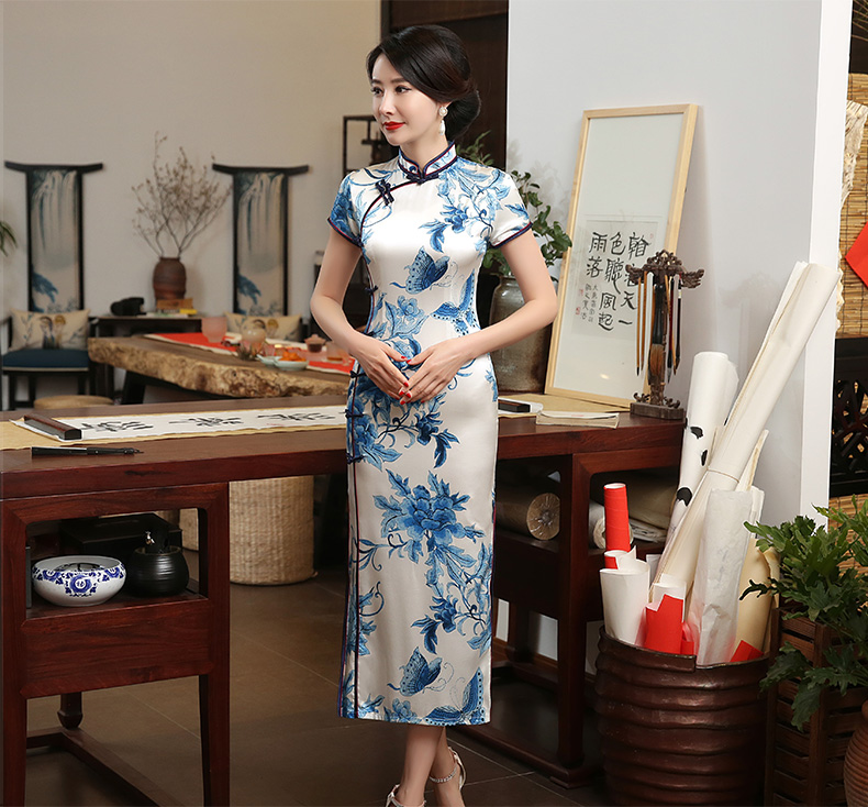 旗袍古韵唯美意境青花瓷,青花瓷复古风旗袍