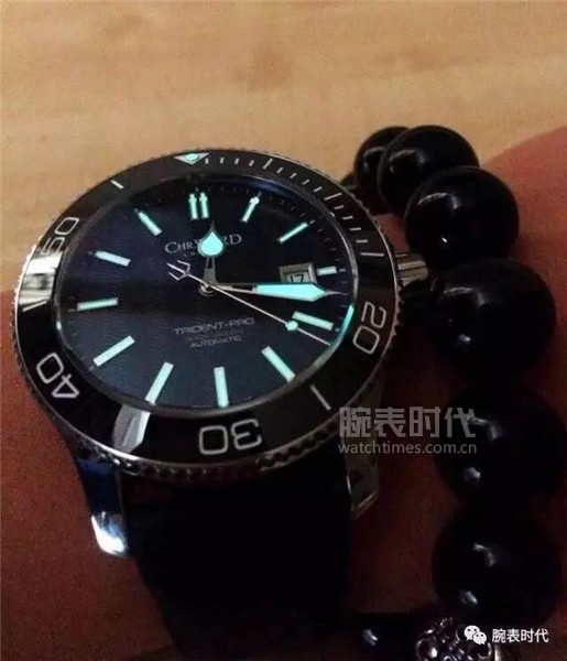 看看路人都戴什么翡翠,适合女生戴的小众牌子