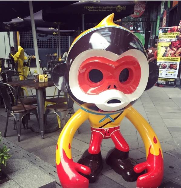 比万圣节更怪米日眼的装扮是重庆这15家店店