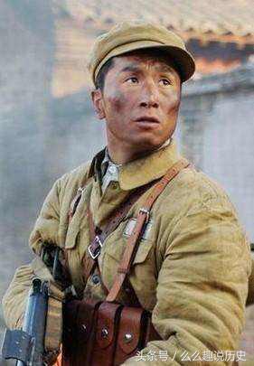 亮剑电视剧李云龙与师长,亮剑里和李云龙抢物资的师长是谁