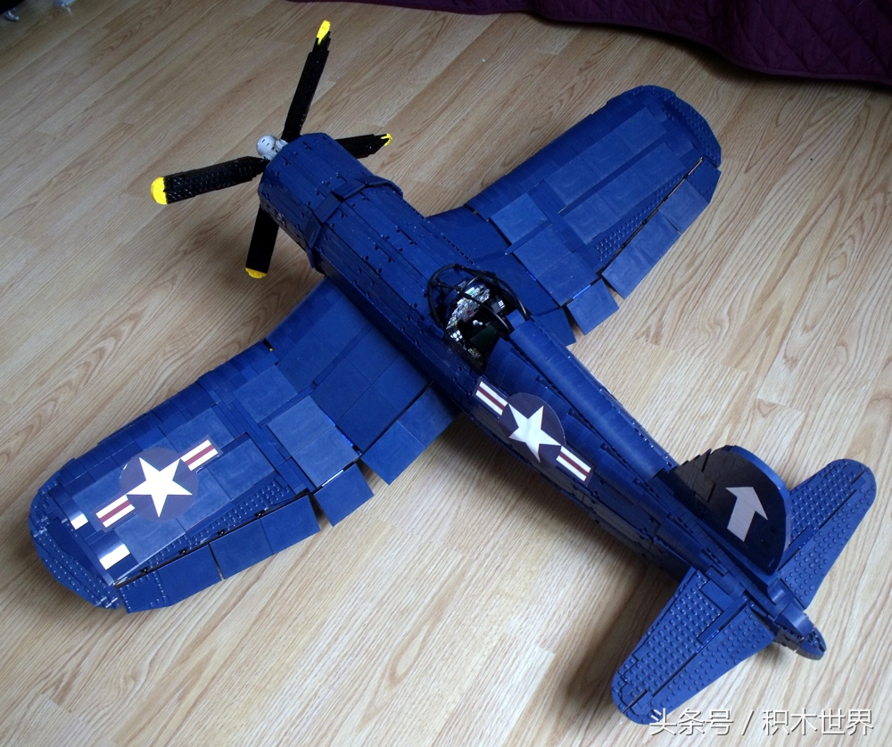 拼装乐高lego星际驱逐舰,美军f4u海盗战斗机跟德军战斗视频