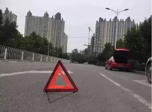 轮胎鼓包还能继续用吗,轮胎轻微鼓包还能继续开吗