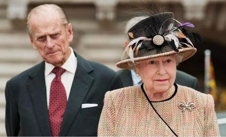 扎心！英媒晒国外名人收入，最高每天赚6000万……