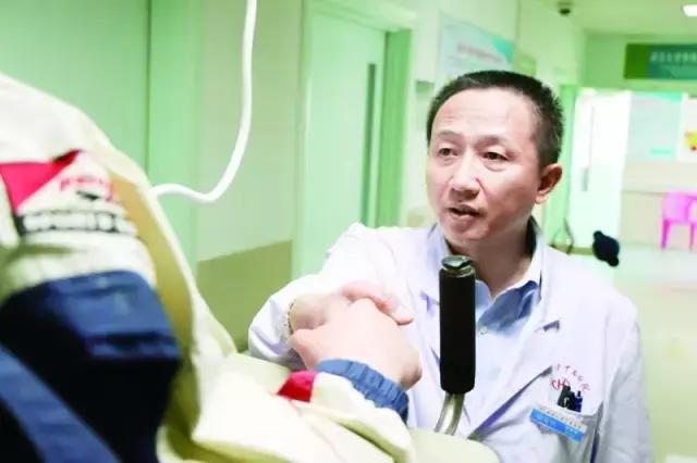 国内首例植物人唤醒病例,老中医治植物人成功