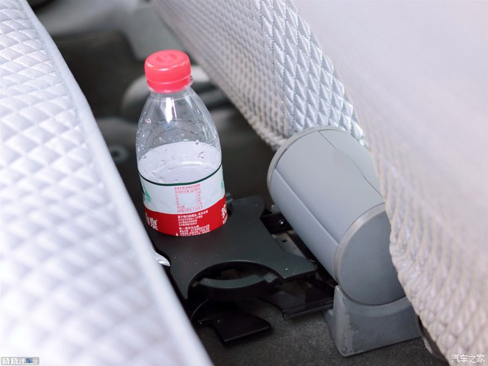 两万块钱能买到几年的高尔夫,两万多块钱买个二手车