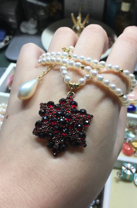 白珍珠漂亮还是灰珍珠漂亮,十大必买珍珠款式经典