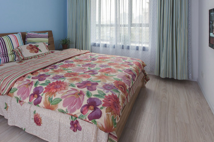 地板沾水后留下的印子怎么去除,地板沾水了怎么办