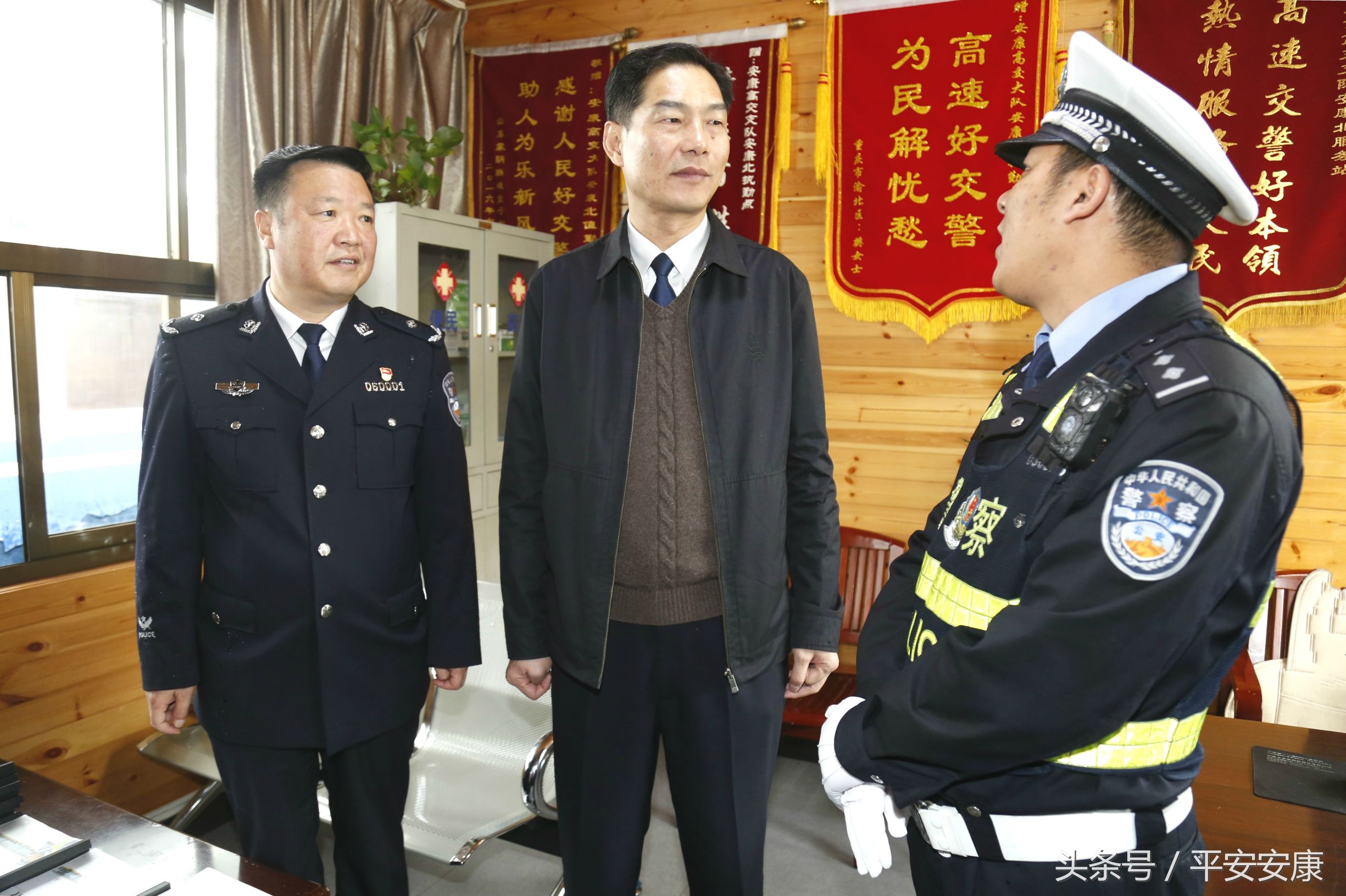 张辉调研全县公安工作,公安部到县公安局调研指导