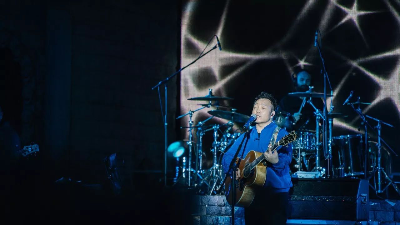 要说万圣节哪家强?这里可是连许巍都被吸引来一起“鬼”混了!