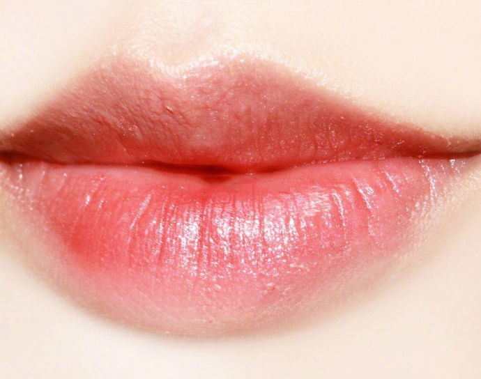 阿玛尼101黑管哑光口红,阿玛尼红管206唇釉深唇试色