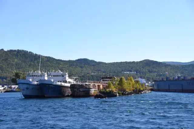 坐火车穿越俄罗斯西伯利亚,欧洲火车途经小镇