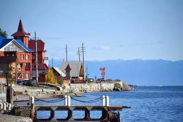 坐火车穿越俄罗斯西伯利亚,欧洲火车途经小镇