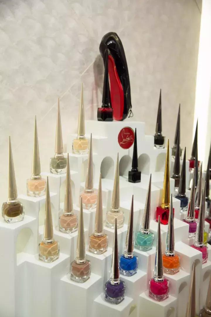 奢侈品跨界风潮来袭这些东西你都见过了吗？