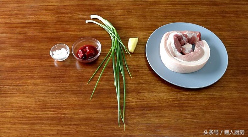 做红烧肉用玫瑰腐乳还是大块腐乳,腐乳红烧肉家常做法简单