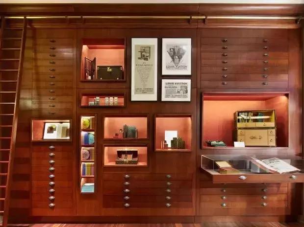 奢侈品跨界风潮来袭这些东西你都见过了吗？