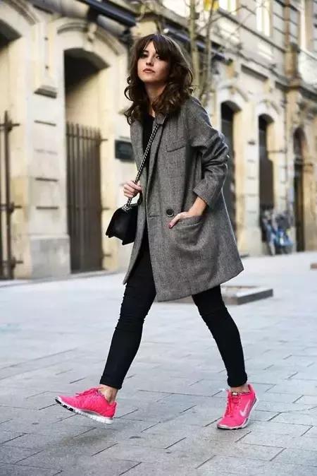 这个冬天毛鞋和毛袜最配,这个冬天鞋推荐