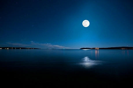 真正的好诗是什么,一切好诗都是强烈情感的自然流露