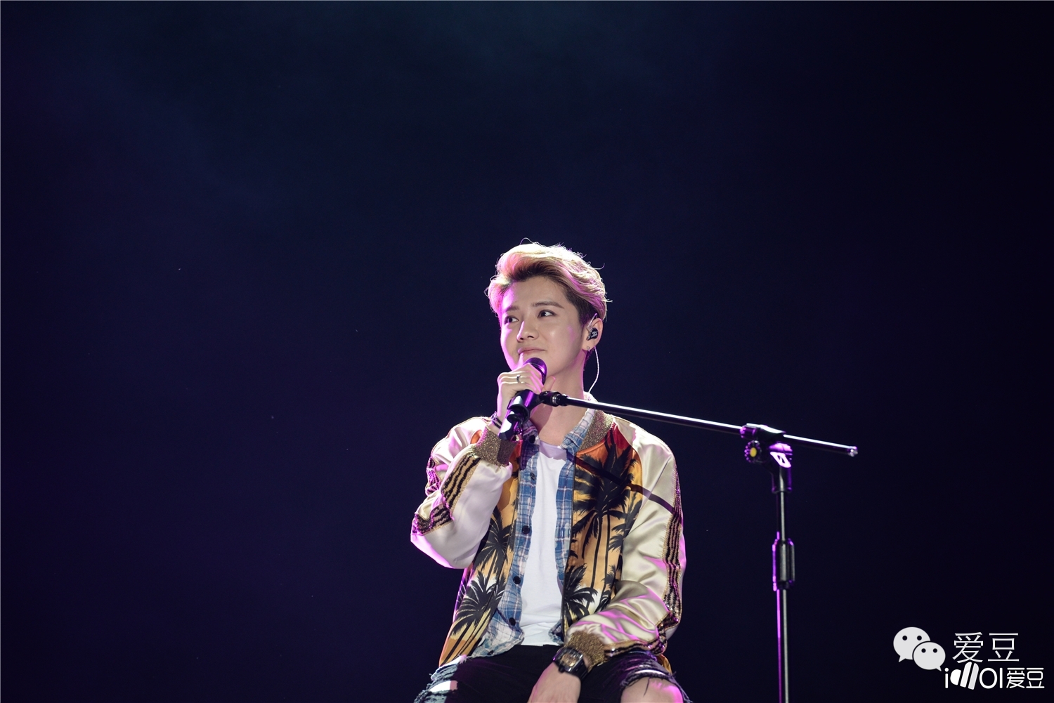 qq音乐盛典bigbang,qq音乐盛典bigbang领奖合集