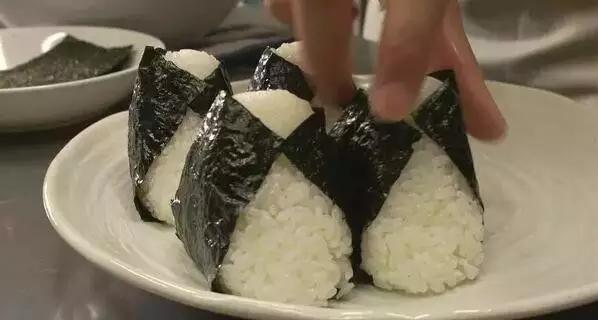 不帅的大叔,不帅但有魅力的大叔