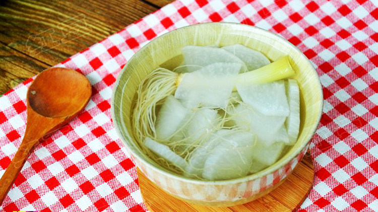 咳嗽时要试试这些方法,咳嗽该买点什么药呢