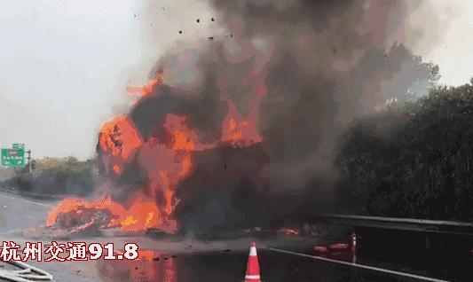 快递被烧了找谁处理,快递站的快递被烧了怎么赔